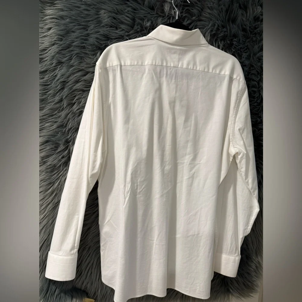 Banana Republic Button Down Shirt - Size Large | Color: White